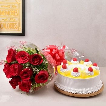 10 Red Roses Bunch with Half Kg Pineapple Cake